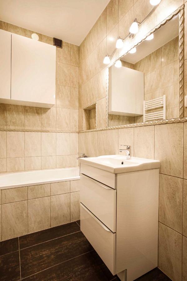 2-Room Apartment With Kitchen, Heart Of Cracow Old Town Kraków Zewnętrze zdjęcie