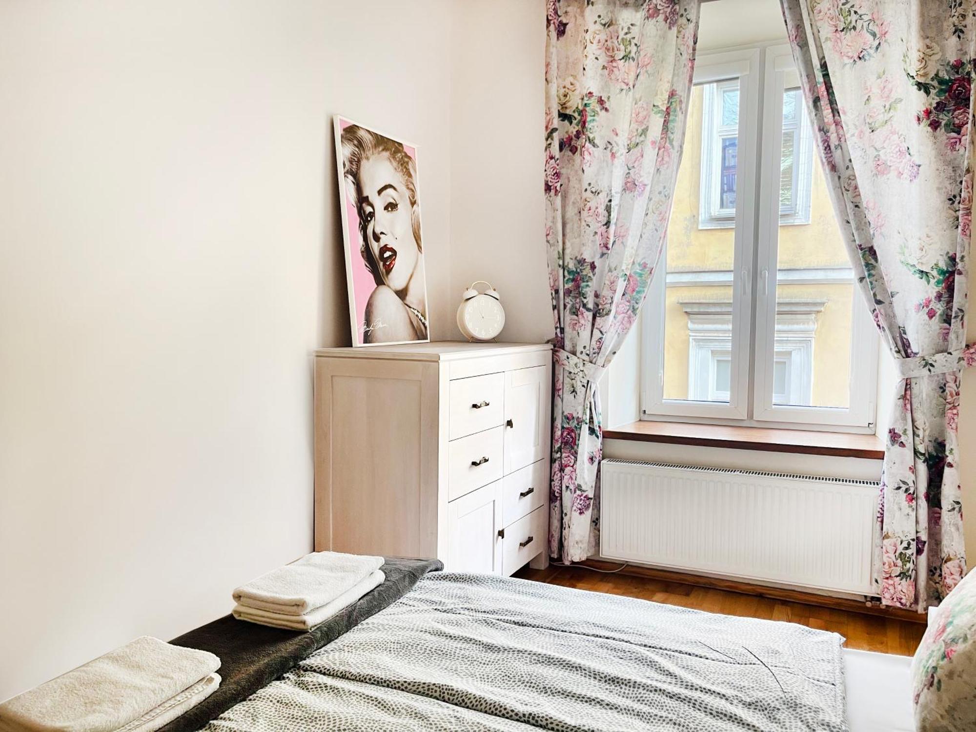 2-Room Apartment With Kitchen, Heart Of Cracow Old Town Kraków Zewnętrze zdjęcie